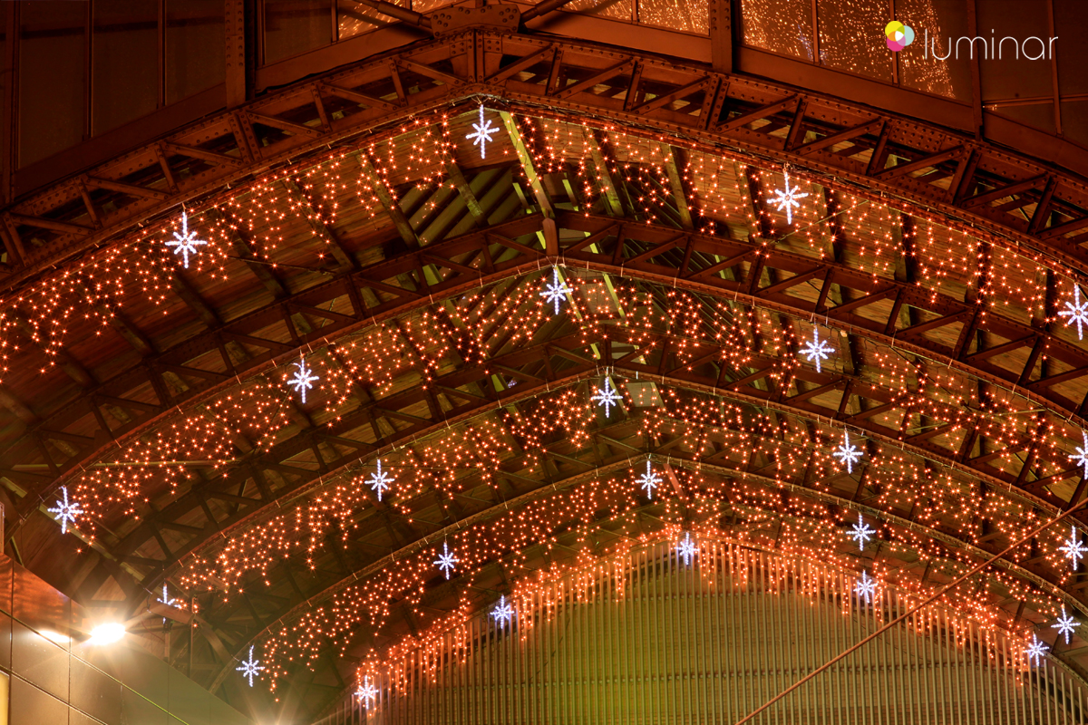Weihnachtsbeleuchtung der Firma Luminar am Hauptbahnhof Hamburg