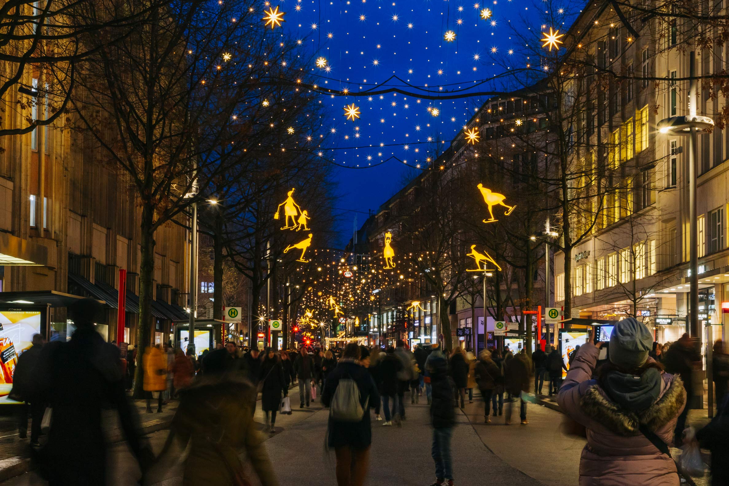 Hamburg luminar Weihachten Weihnachtsilluminationen Mönckebergstraße Einkaufspassage